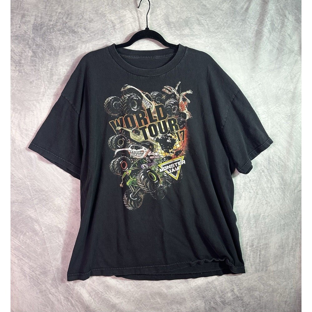 Monster Jam 2017 World Tour Tshirt Size XL Monster Trucks Black T Shirt